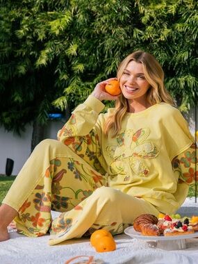 ES1–(SHIPPED 6/1) ⭐️🔥Easel Floral Wide-Leg CARGO PANTS WITH MATCHING TOP